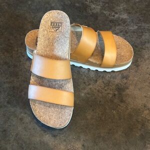 Reef Tan Sandals Comfortable Cork Footbed